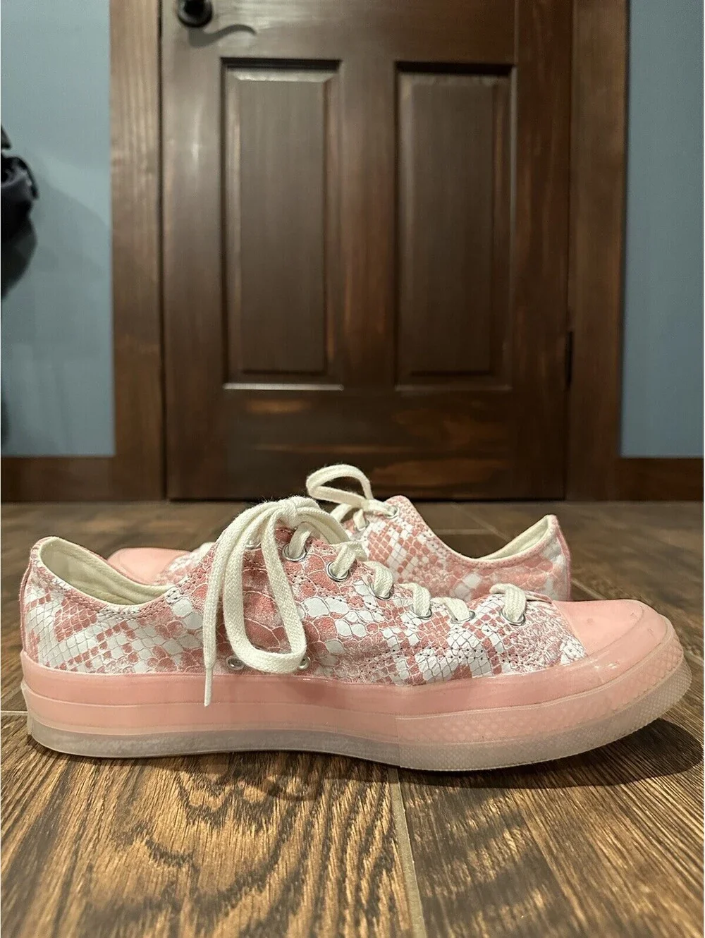 Converse Golf Le Fleur Pink Snake Skin Low Top Sneakers Size 10